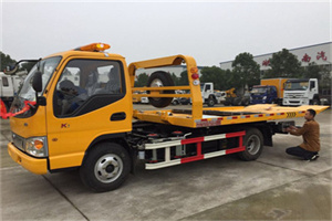 临江哪里有拖车服务