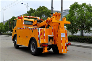 临江高速路拖车费